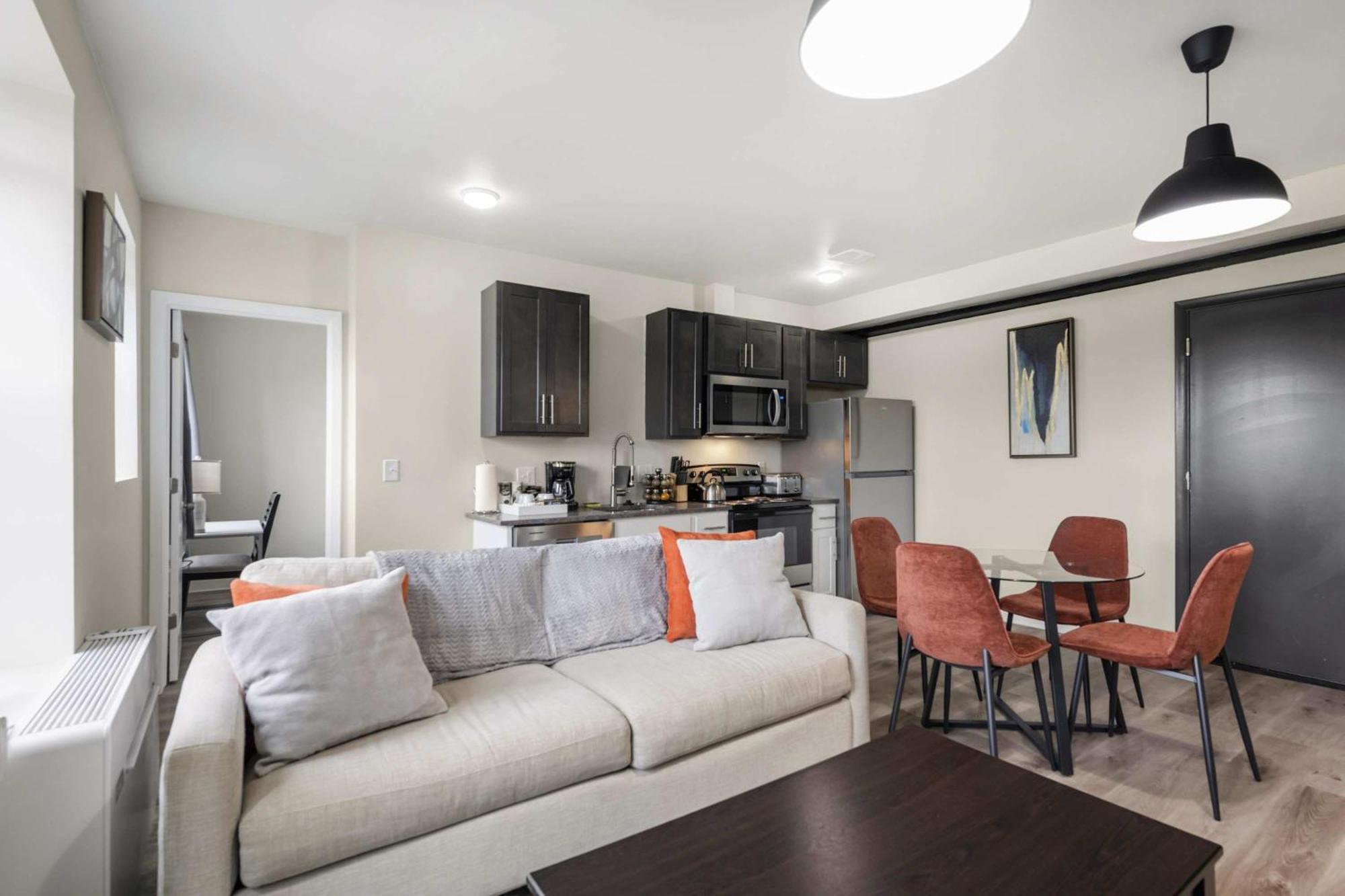 Appartement 2br Brand New Near Henry Ford